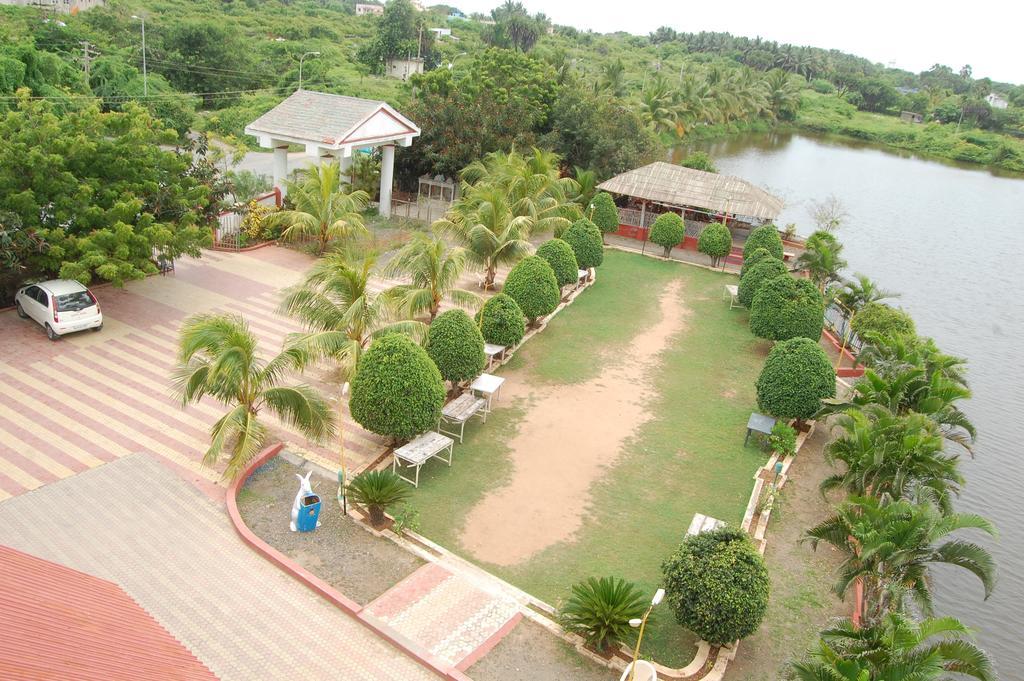 Hotel Krishna Park Resort Diu Exterior foto
